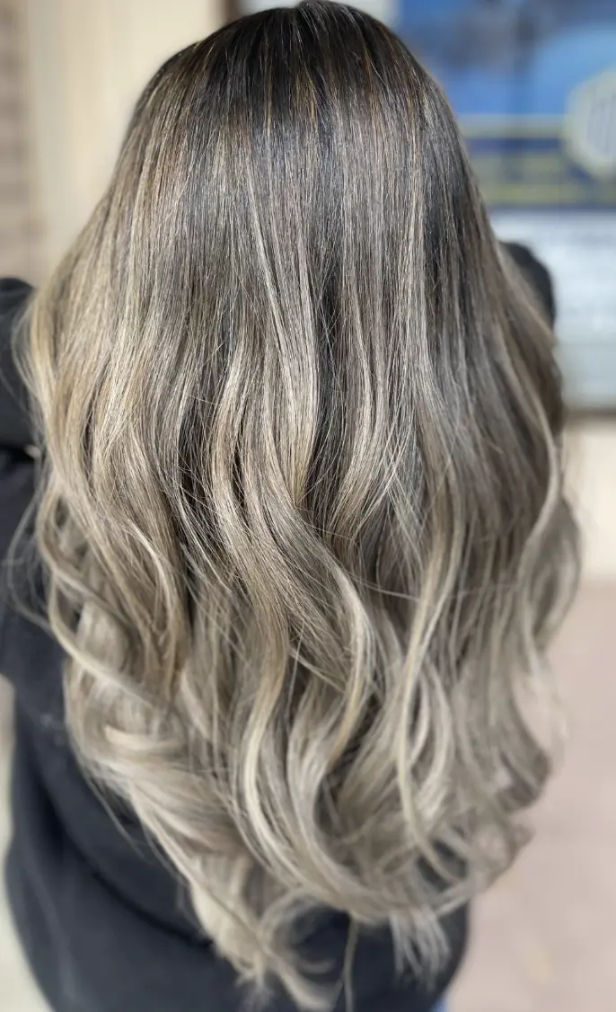 What are balayage highlights?